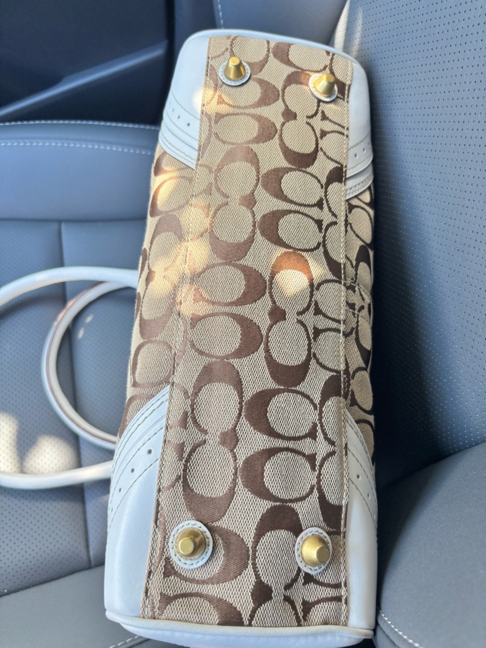 Coach Hamptons Signature Carryall Bag White Leather Trim Gold Hardware - Picture 8 of 13